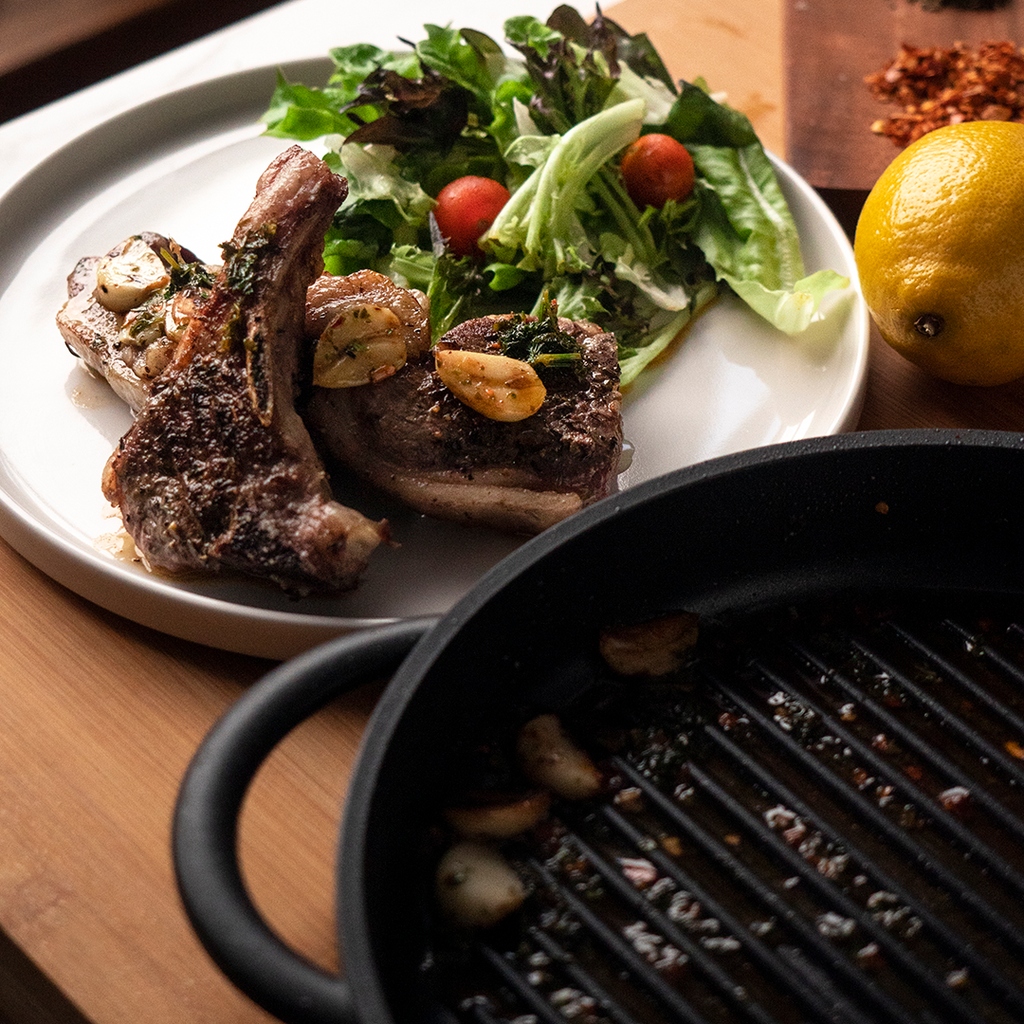 Lamb Chops Sizzled with Garlic