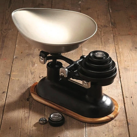 Scales, Jugs and Measuring Cups