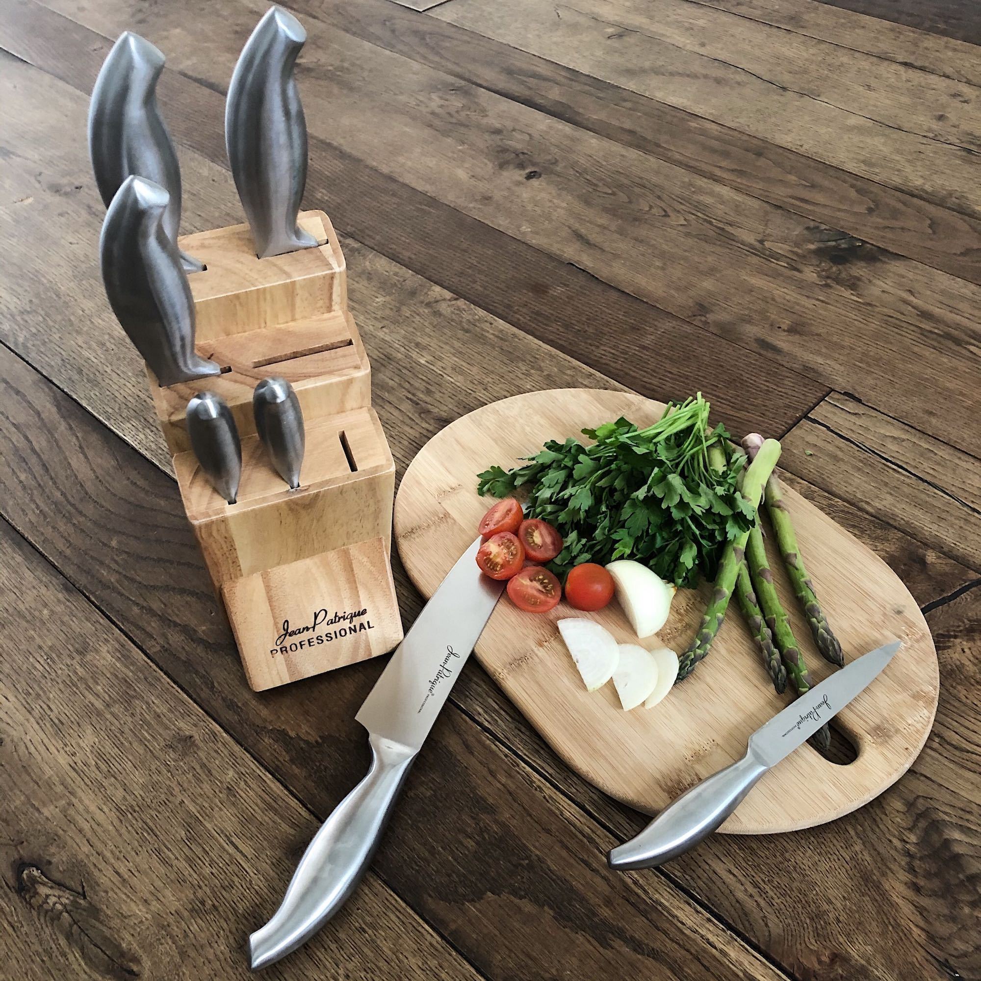 Professional Kitchen Knife Set & Wooden Knife Block - Set of 7