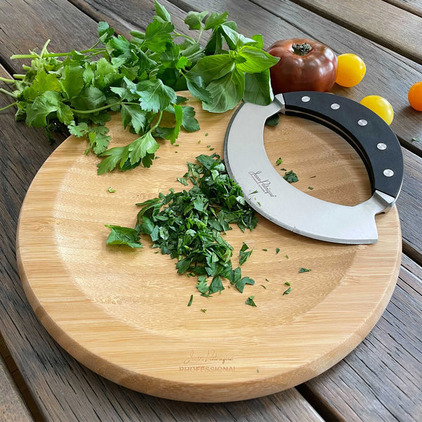 Single Handled Mezzaluna and 26cm Bamboo Board