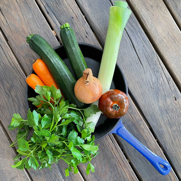 Non-stick Cast Iron Skillet Pan / Frying Pan - 26cm