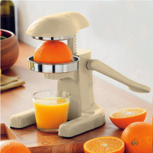 Cream Retro Mini Hand Juicer