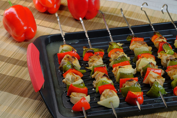 The Griddle Me This Cast Aluminium Griddle Plate & 6 Stainless Steel Skewers
